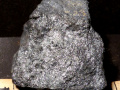 589a