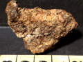 525a