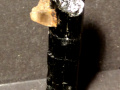 813a